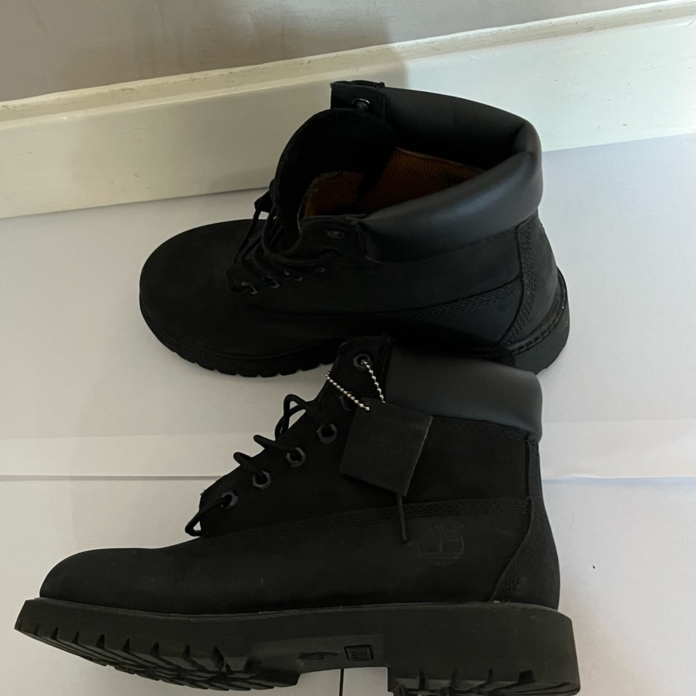 Black timberland